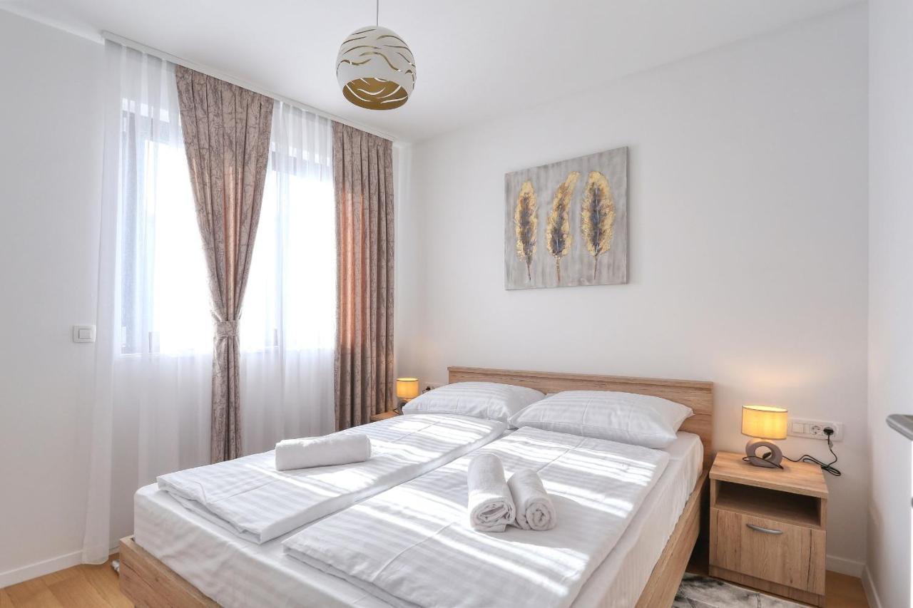 Apartments Perla With Free Parking Zadar Exterior photo