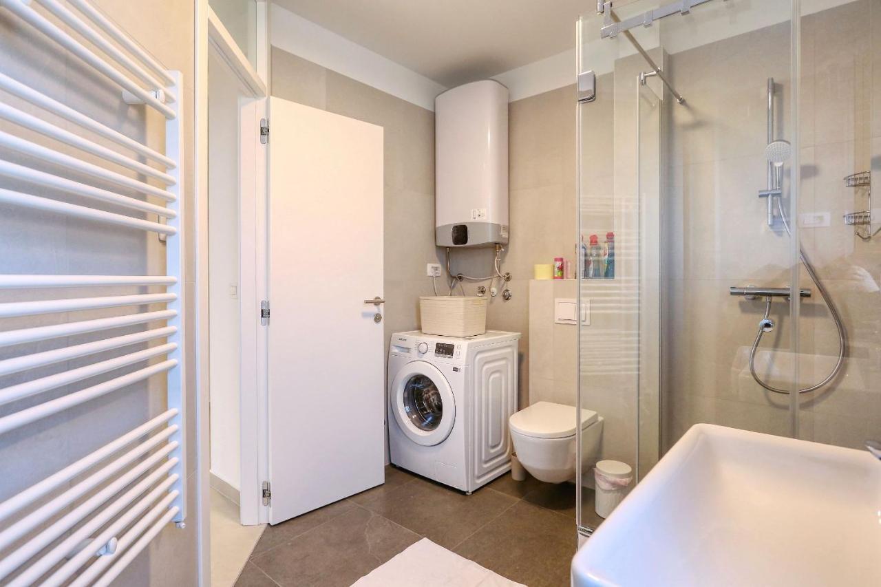 Apartments Perla With Free Parking Zadar Exterior photo