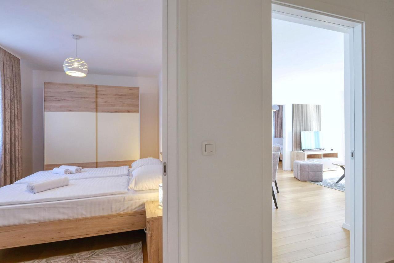 Apartments Perla With Free Parking Zadar Exterior photo